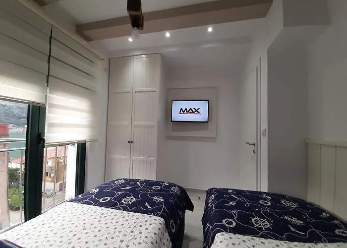 Maritimo Di Cattaro****Lux Apartment With Garage