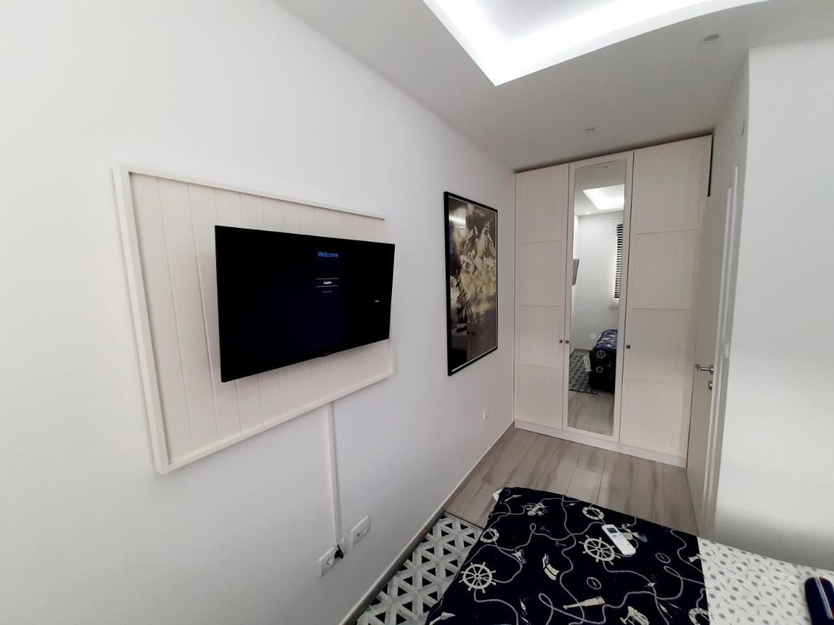 Maritimo Di Cattaro****lux With Garage * Kotor